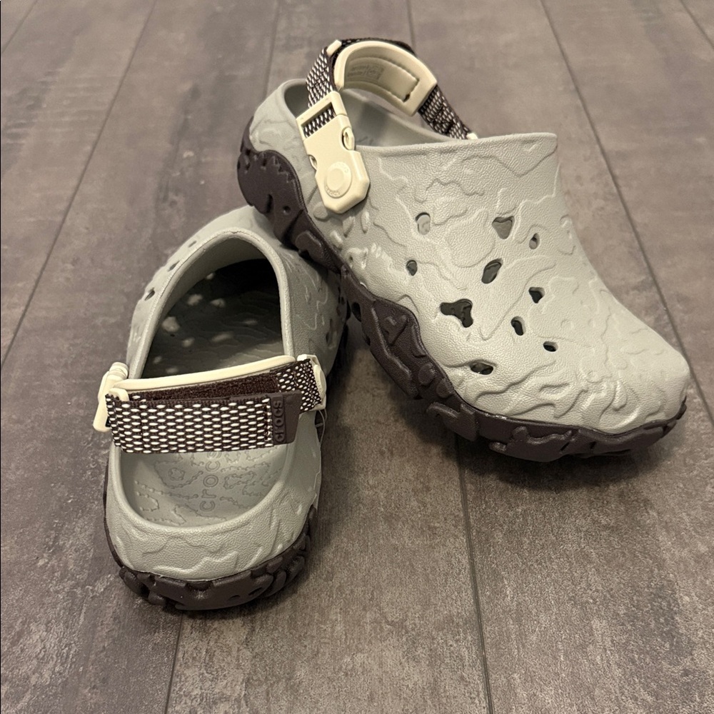NEW! CROCS All Terrain Atlas Clogs, unisex M5/ W7